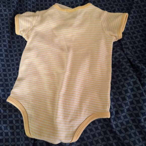 Just stay little onesie 6 to 9 months - Picture 3 of 5